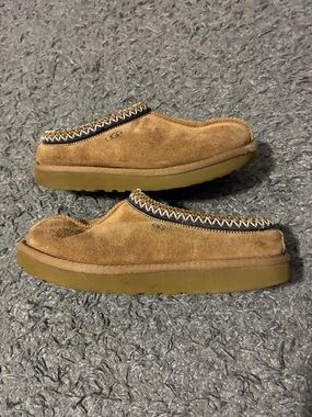 Ugg Tasman slippers